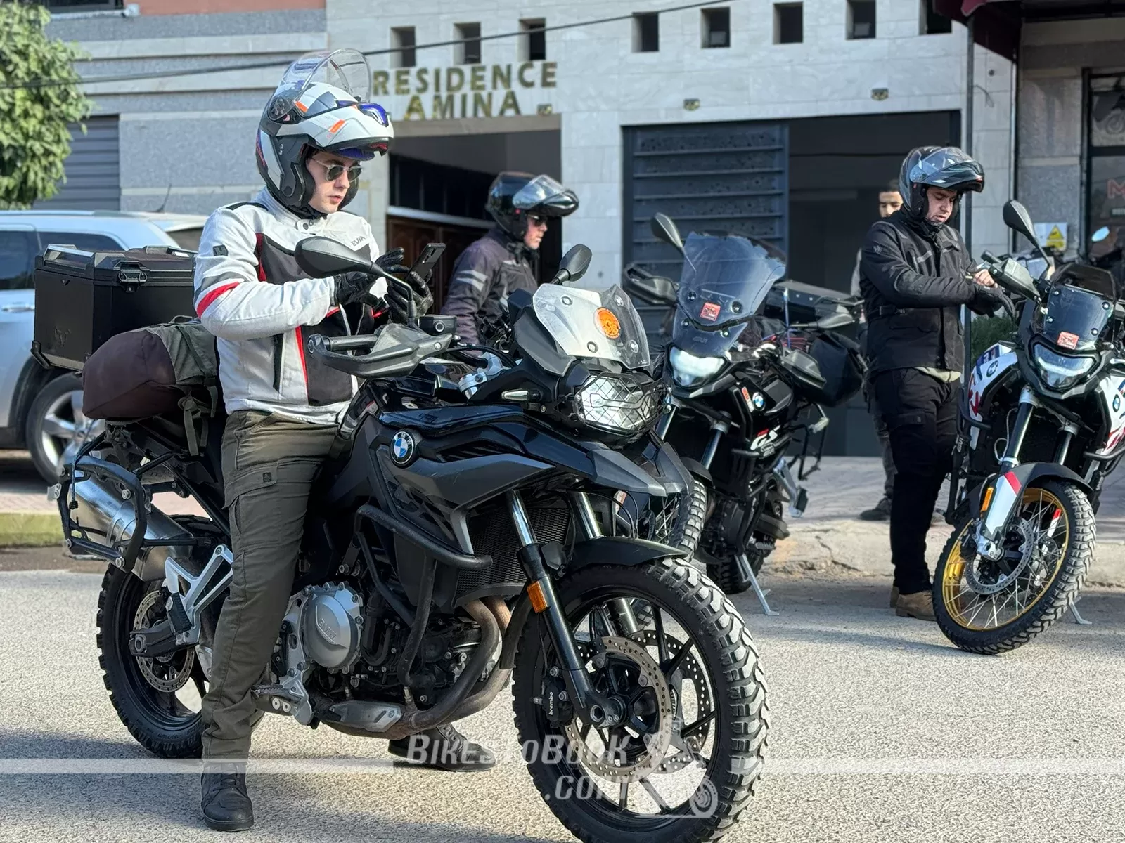 Motorcycle rental check-in with Bikes To Book in Marrakech